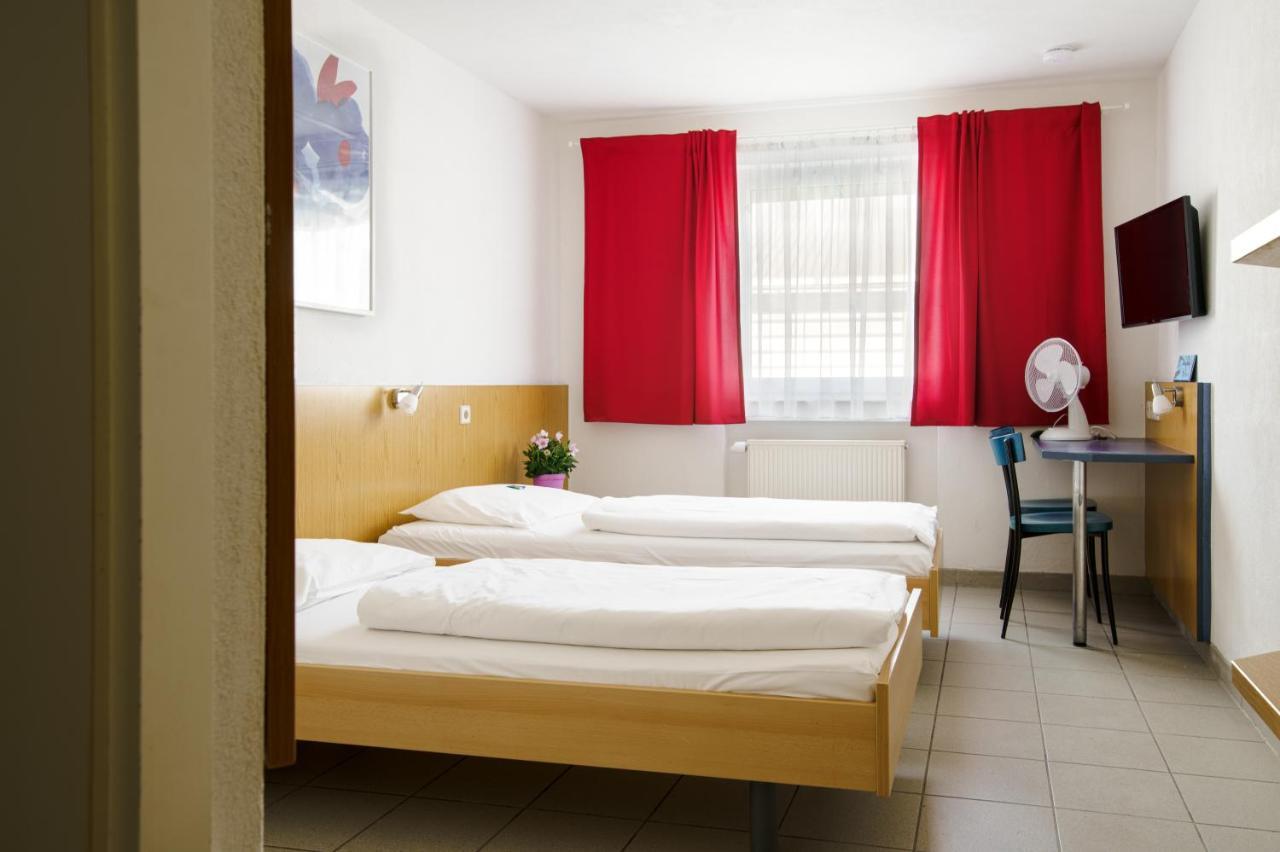 Motel Drei Koenig- Ihr Transithotel Heimsheim Екстер'єр фото